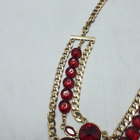 Bijou Drive 3 row gold chain with red crystal stones necklace - Picture 5 of 7